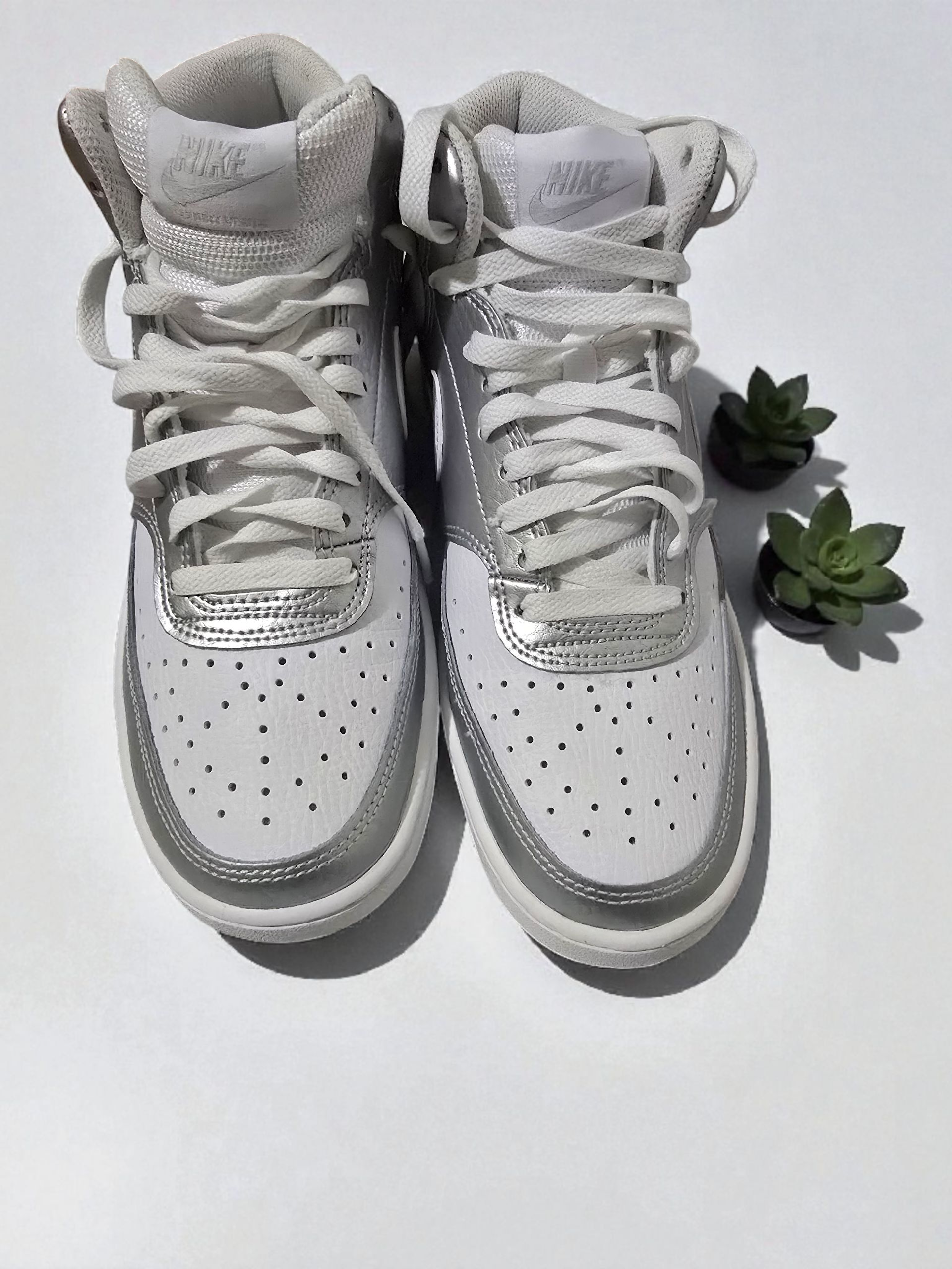 ZAPATILLAS Nike Court Vision Mid – White & Metallic Silver/ NUEVAS SIN ESTRENAR SIN CAJA