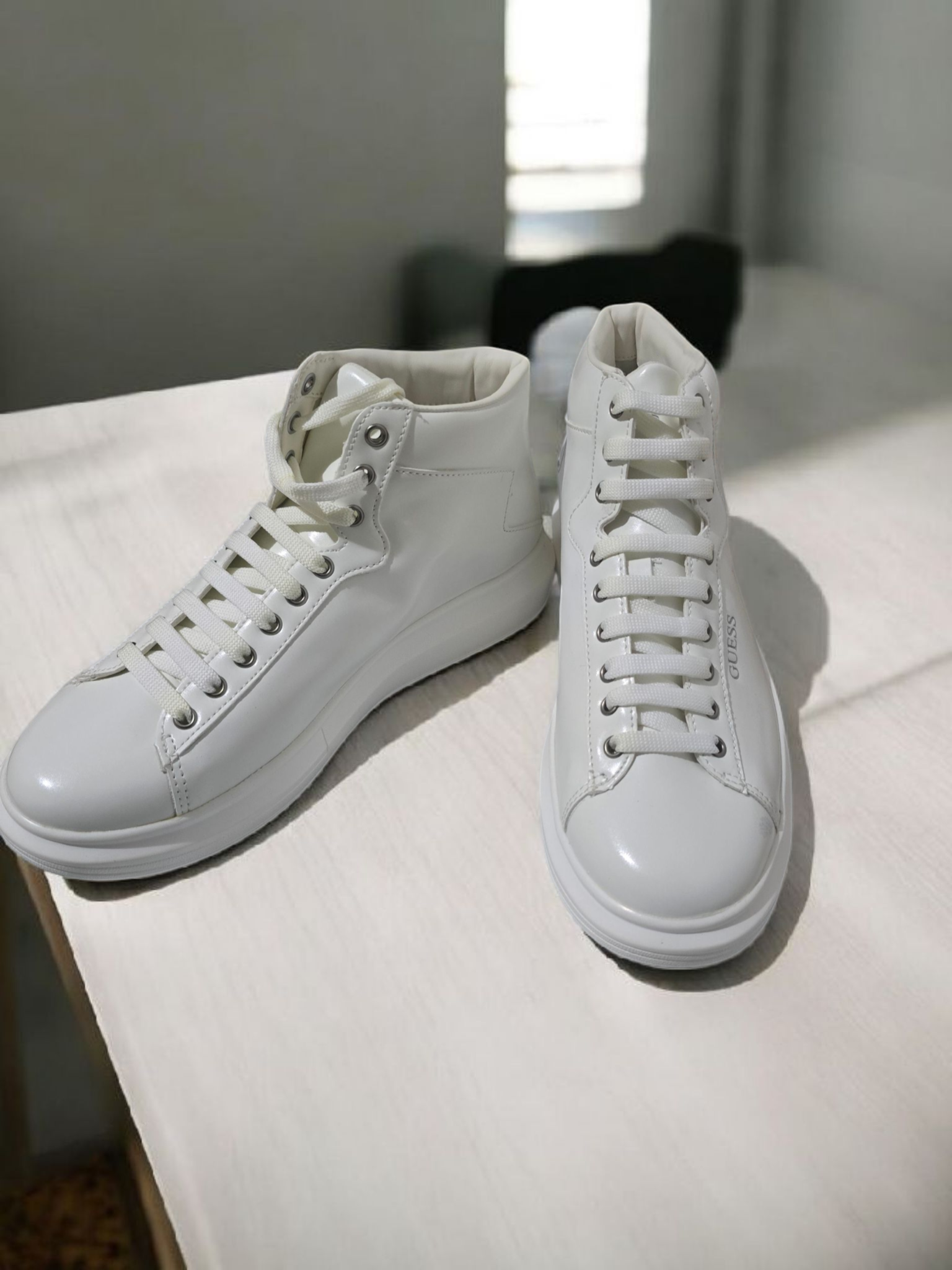 Zapatillas Guess Salerno Mid – White Edition/ NUEVAS SIN ESTRENAR SIN CAJA