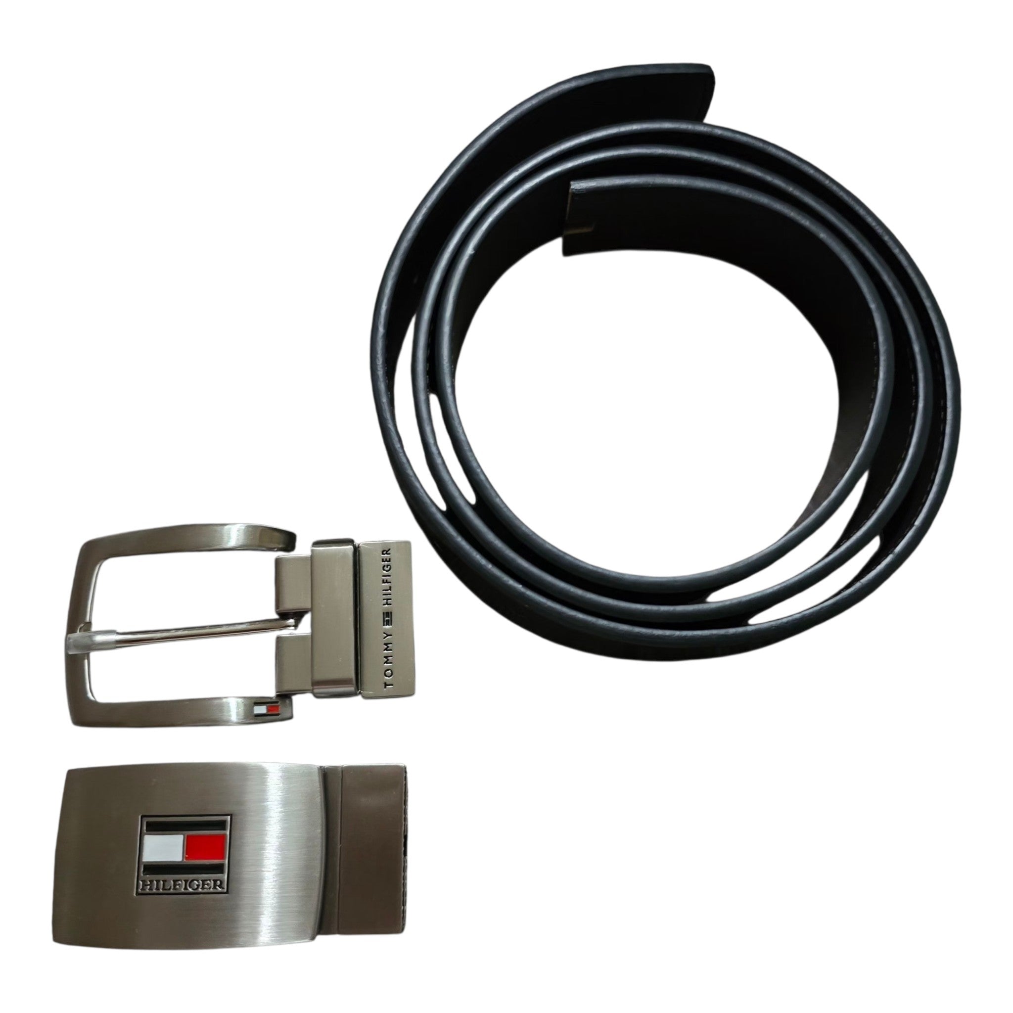 Cinturón Tommy Hilfiger - Reversible & Elegante (Negro/Marrón)