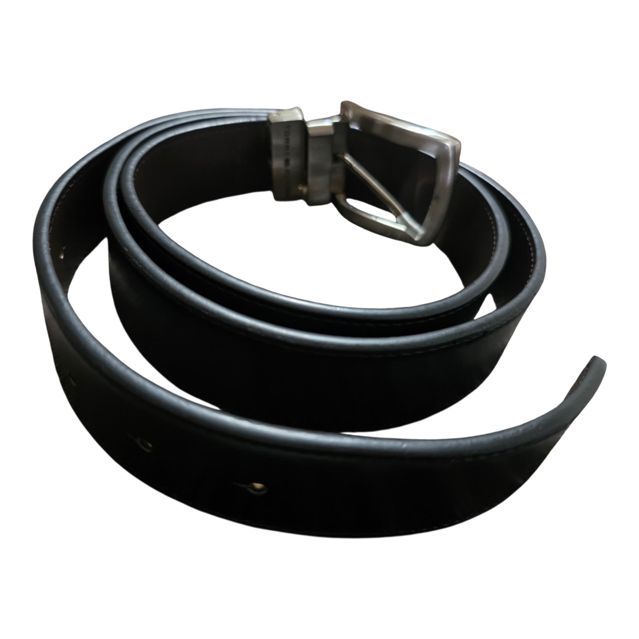 Cinturón Tommy Hilfiger - Reversible & Elegante (Negro/Marrón)
