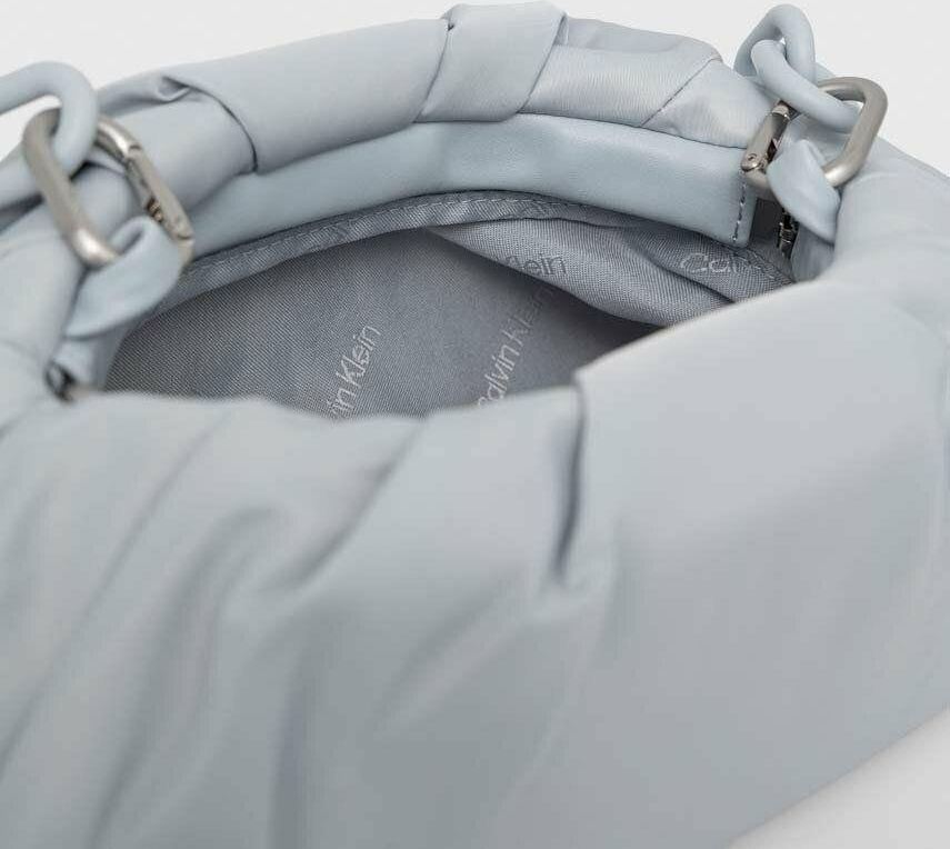 Bolso Calvin Klein Soft Nylon Chain Clutch – Pearl Blue