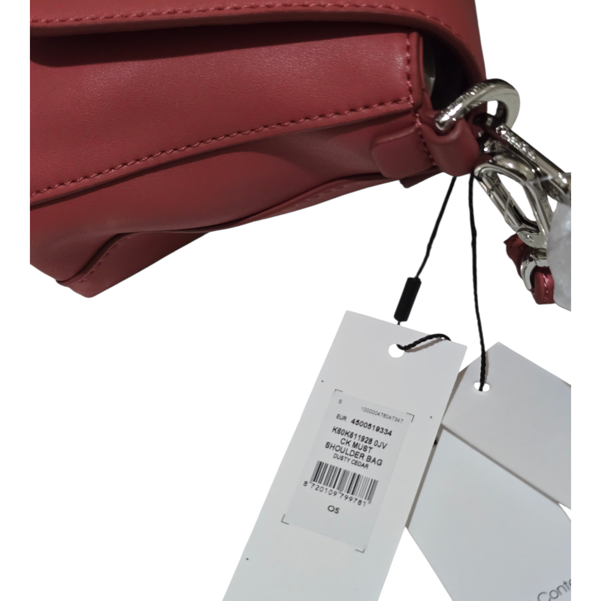 Bolso Must Shoulder Bag de Calvin Klein