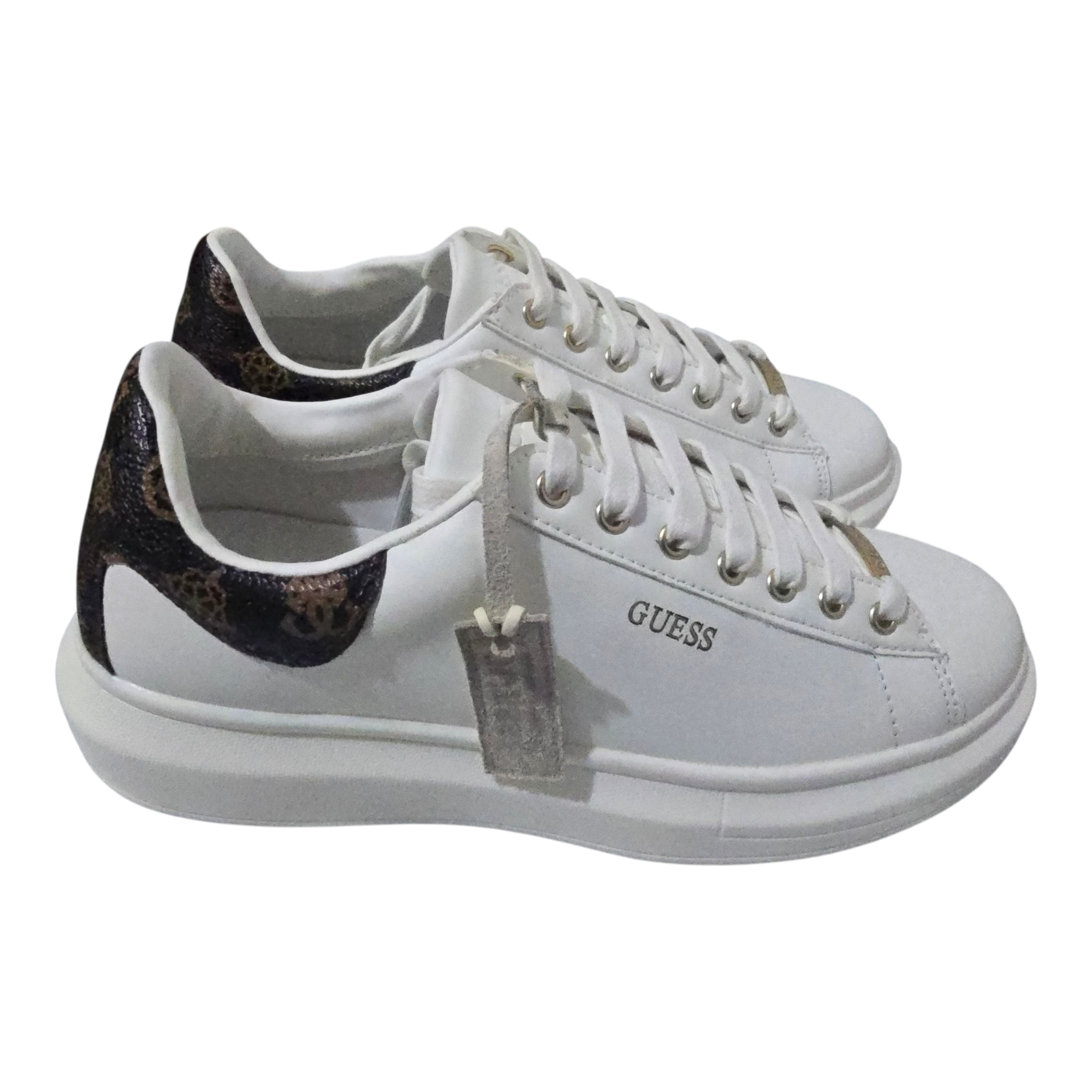 Zapatillas Guess Vibo- "Chunky"/ NUEVAS SIN ESTRENAR SIN CAJA