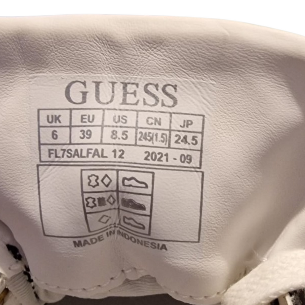 Zapatillas Guess Salerno - Blanco con Franja Negra y Logo León (Hombre)/ NUEVAS SIN ESTRENAR SIN CAJA