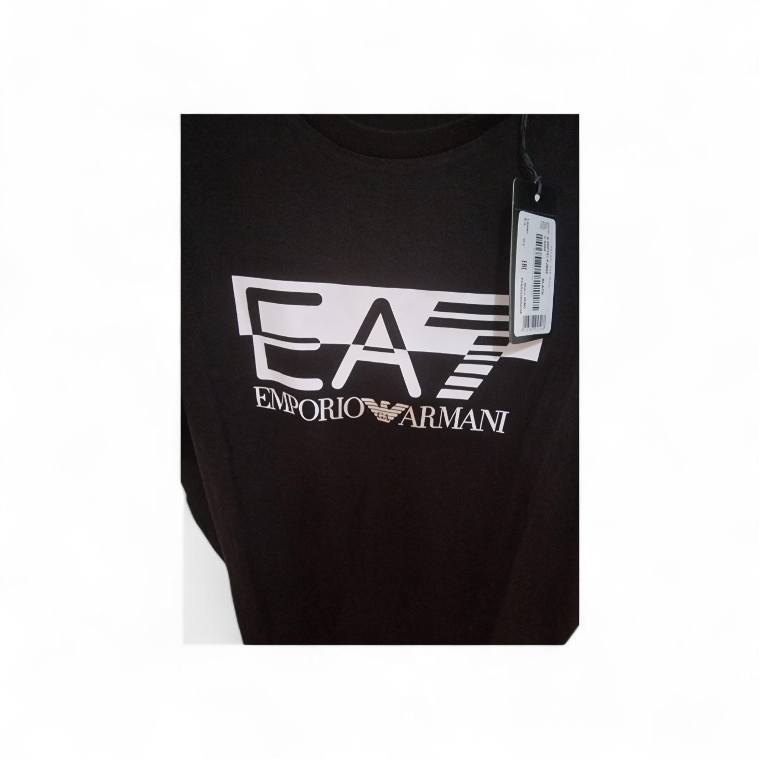 Camiseta Emporio Armani Color Negro- Nuevo sin estrenar